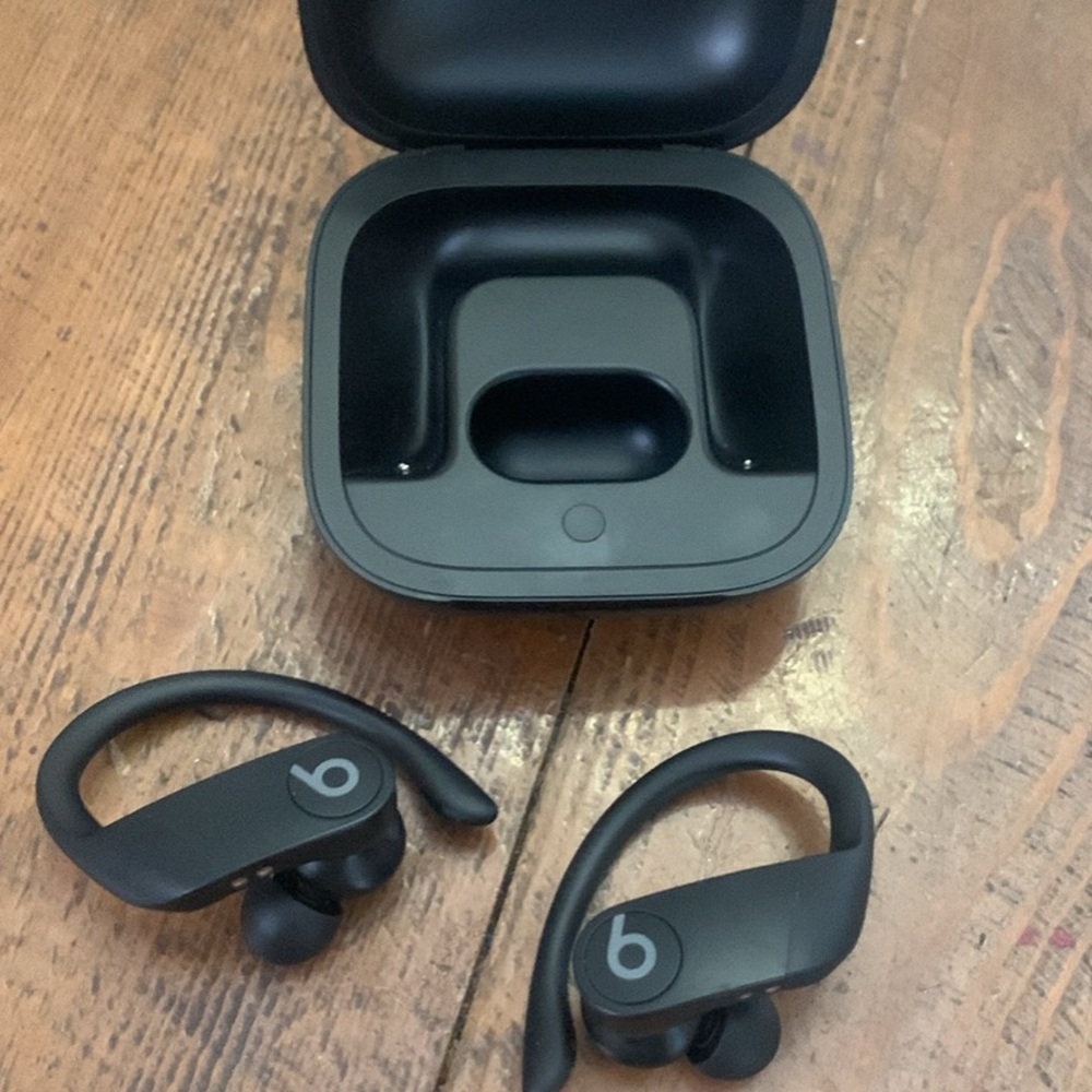 Beats by Dre Black Earbud Headphones